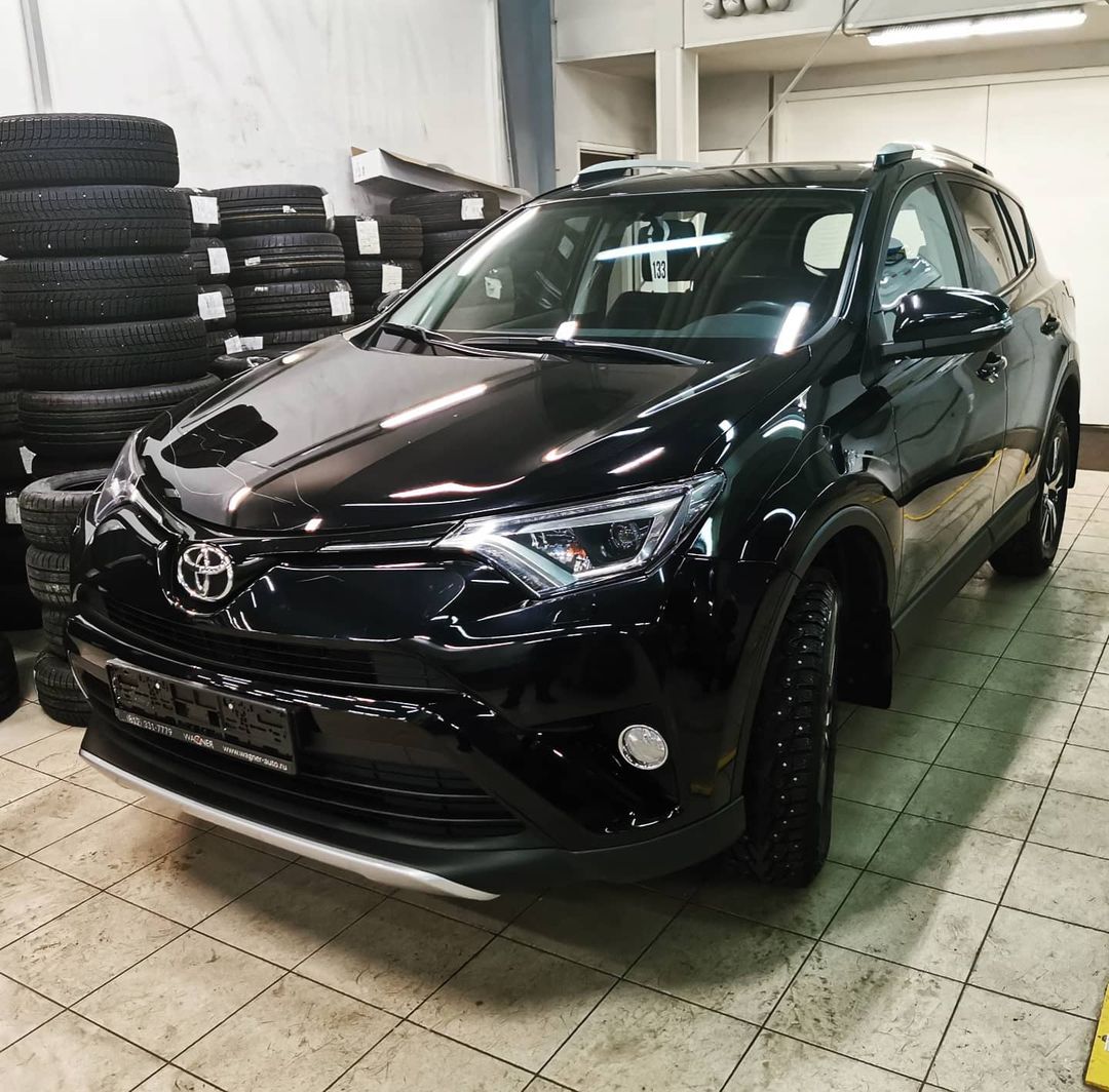Toyota Rav 4 после вандалов.